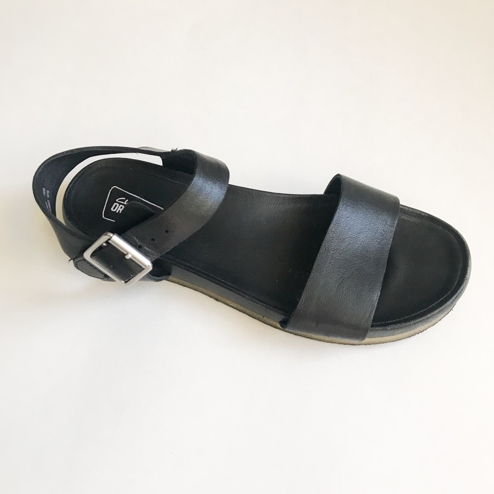 *1 day sale* Clarks Dusty Soul Sandal - Black